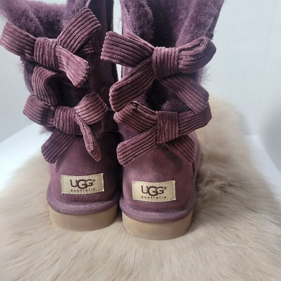 UGG Bailey Bow II Port Suede Fur Boots Womens Size 6 - Picture 4 of 8